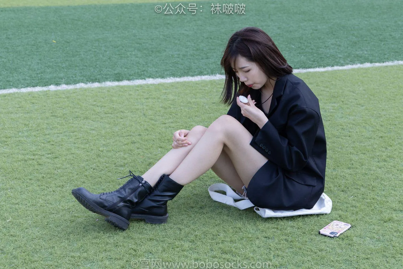 [BoBoSocks袜啵啵]NO.010 小甜豆-马丁靴、白色短棉袜、裸足 [117P]插图9